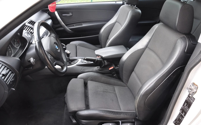 BMW Seria 1 cena 22500 przebieg: 240000, rok produkcji 2010 z Bełchatów małe 326